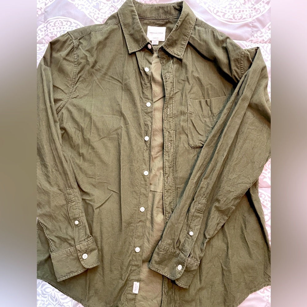 American Eagle Men’s Large Olive Cotton Corduroy Lightweight Long Sleeve Shirt